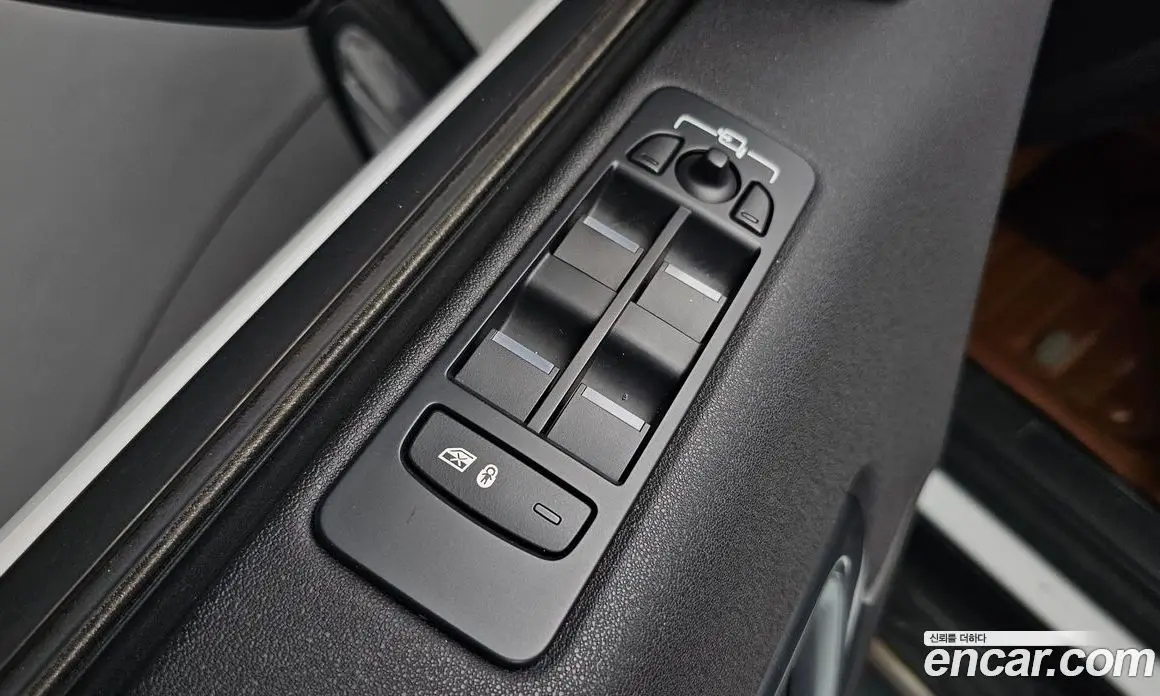 Land Rover Discovery Sport 2017 2.0 автомат (гидро), фото 25