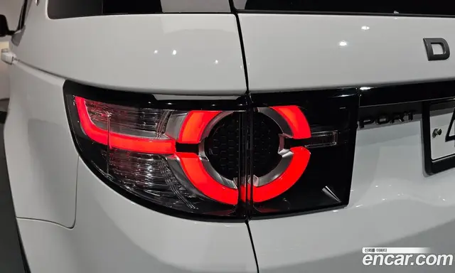 Land Rover Discovery Sport 2017 2.0 автомат (гидро), миниатюра 8