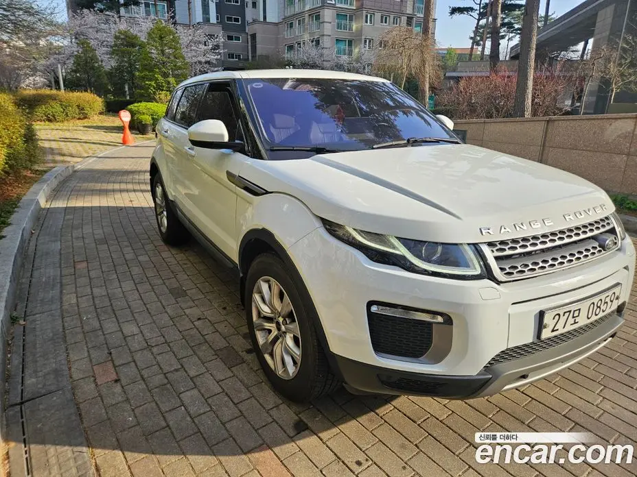 Land Rover Range Rover Evoque 2016 2.0 автомат (гидро), фото 1