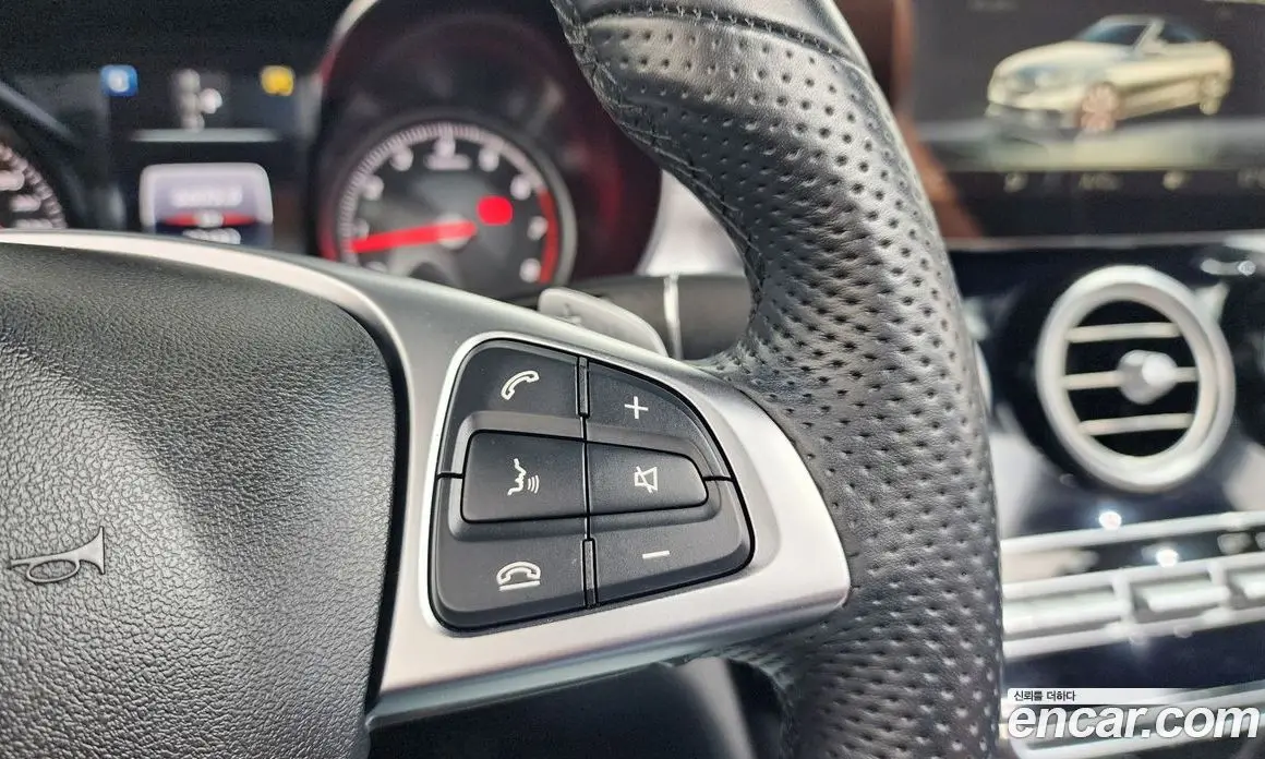 Mercedes-Benz C-Class 2018 2.0 автомат (гидро), фото 21