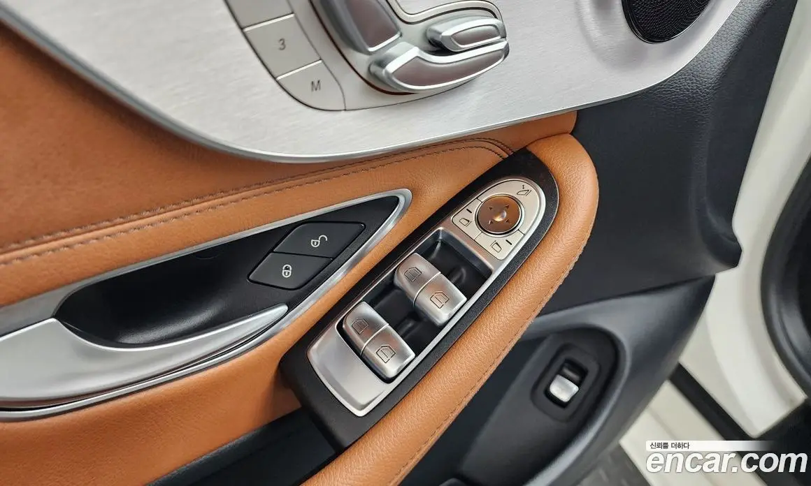 Mercedes-Benz C-Class 2018 2.0 автомат (гидро), фото 32