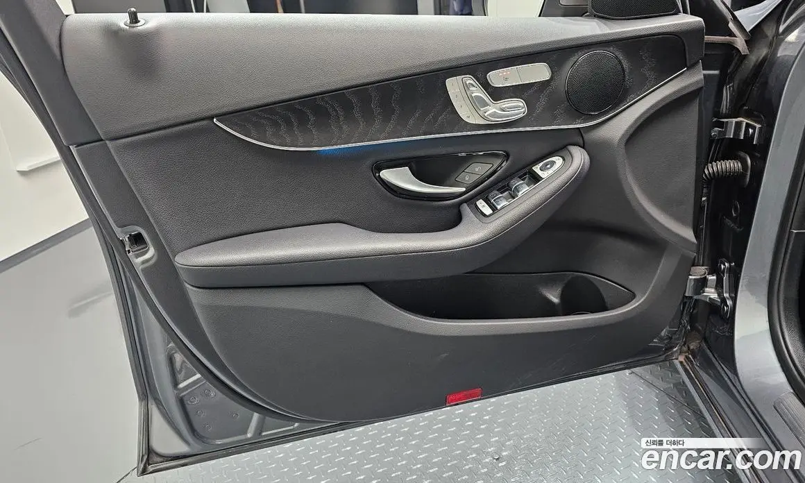 Mercedes-Benz C-Class 2018 1.6 автомат (гидро), фото 13
