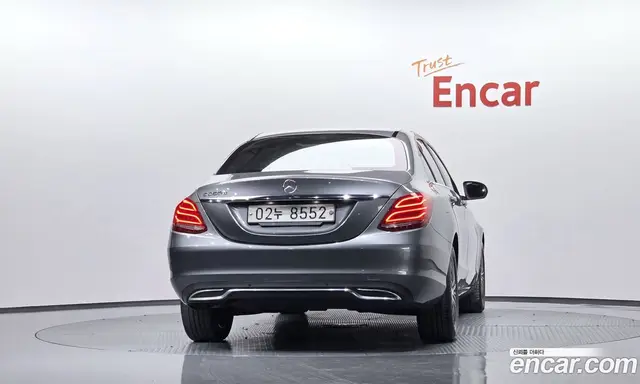 Mercedes-Benz C-Class 2018 1.6 автомат (гидро), миниатюра 3