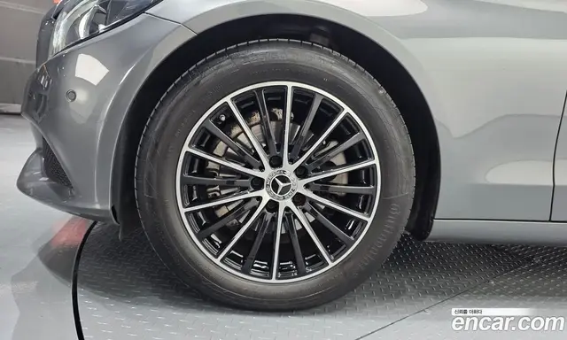 Mercedes-Benz C-Class 2018 1.6 автомат (гидро), миниатюра 4