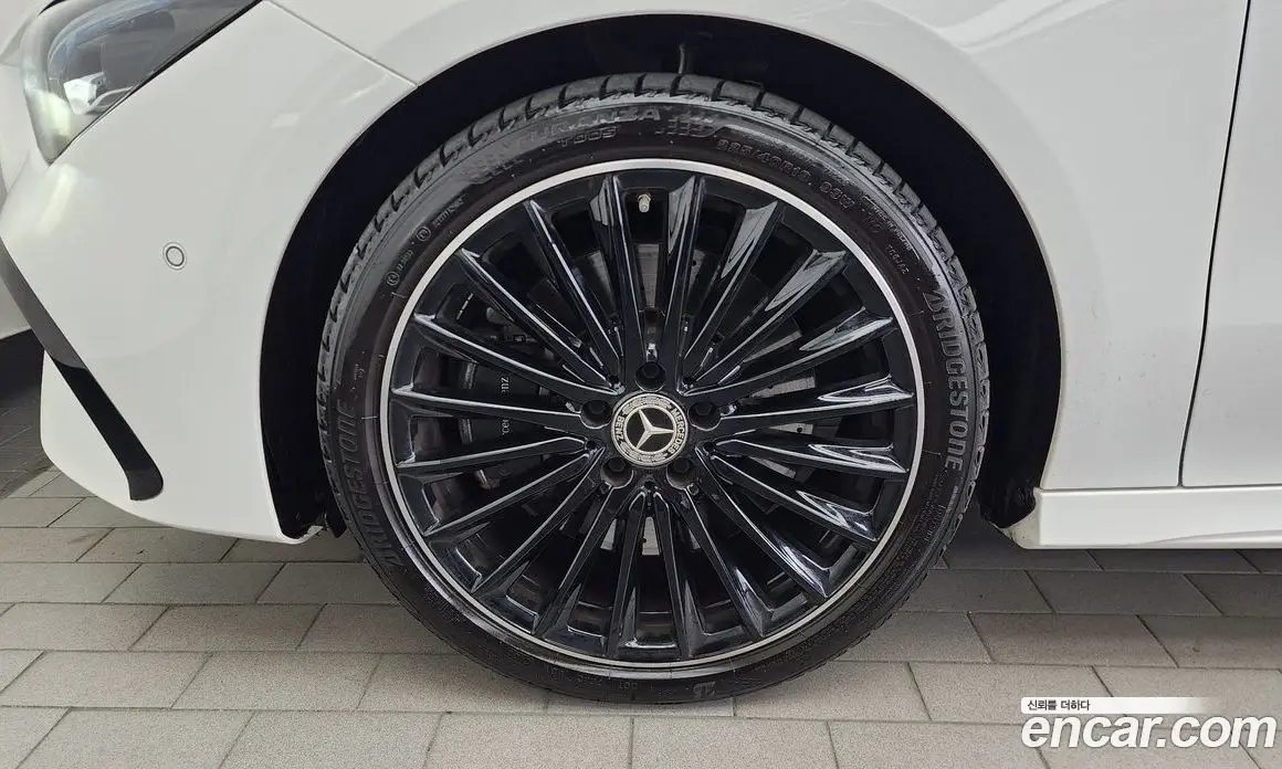 Mercedes-Benz CLA-Class 2024 2.0 автомат (гидро), фото 5