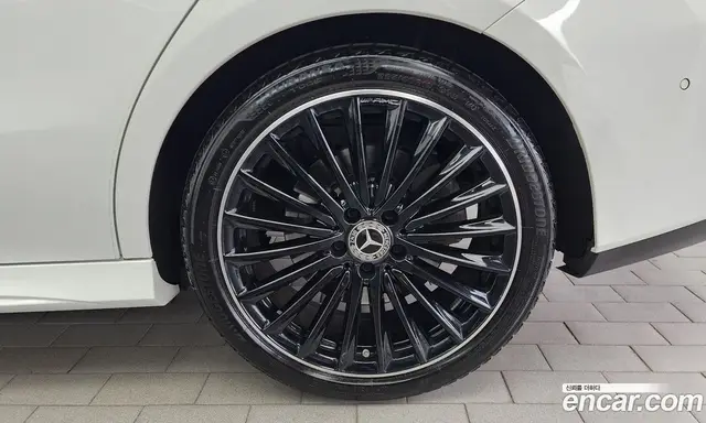 Mercedes-Benz CLA-Class 2024 2.0 автомат (гидро), миниатюра 7