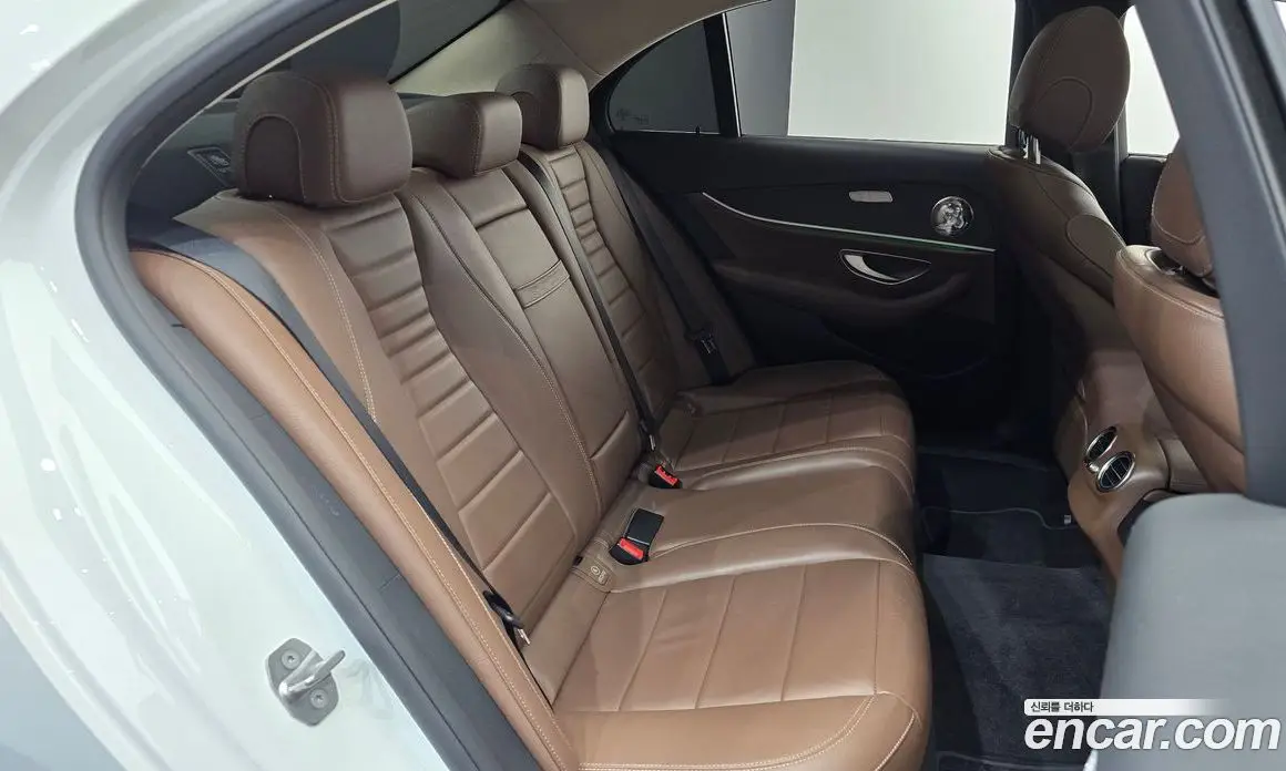 Mercedes-Benz E-Class 2016 2.0 автомат (гидро), фото 11