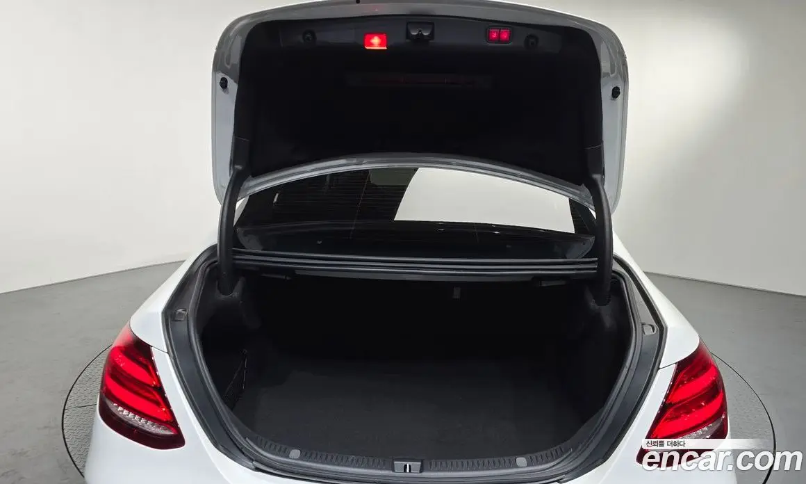 Mercedes-Benz E-Class 2016 2.0 автомат (гидро), фото 19