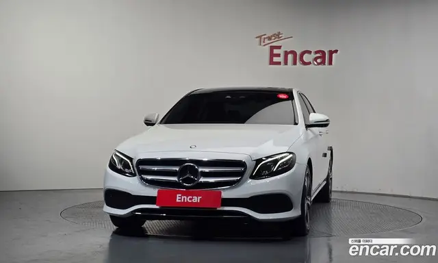 Mercedes-Benz E-Class 2016 2.0 автомат (гидро), миниатюра 3