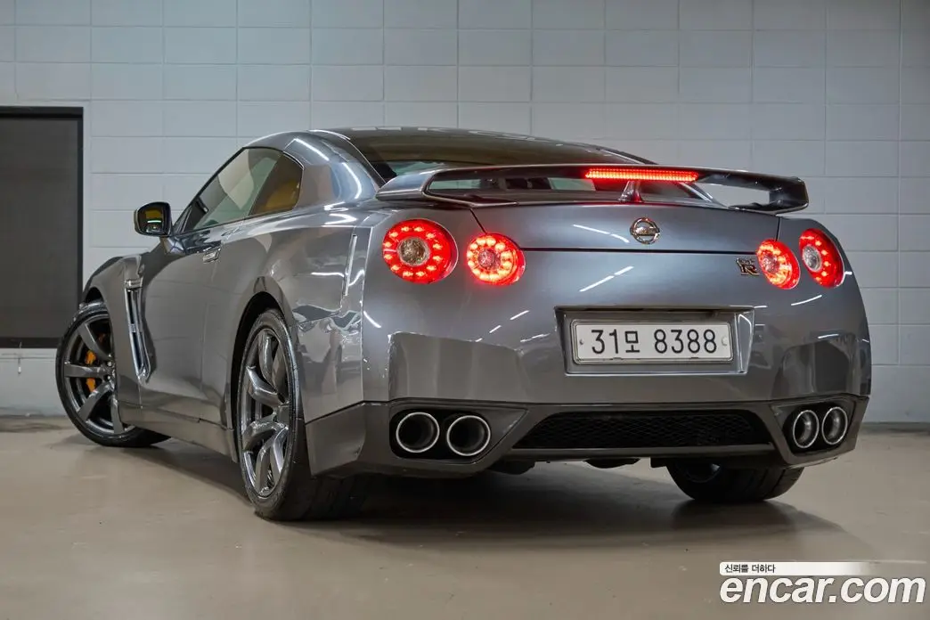 Nissan GT-R 2008 3.8 автомат (гидро), фото 20