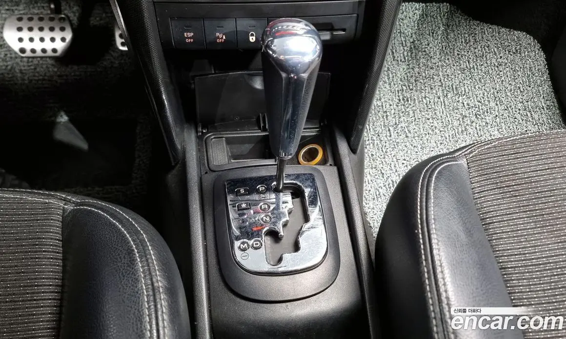 Peugeot 207 2007 1.6 автомат (гидро), фото 9