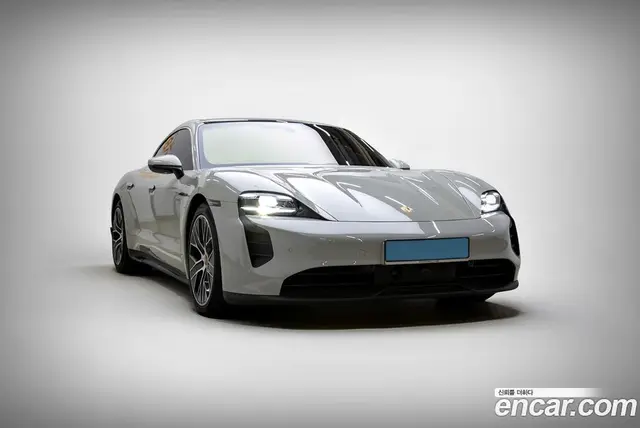 Porsche Taycan, 2021, 45 000 км