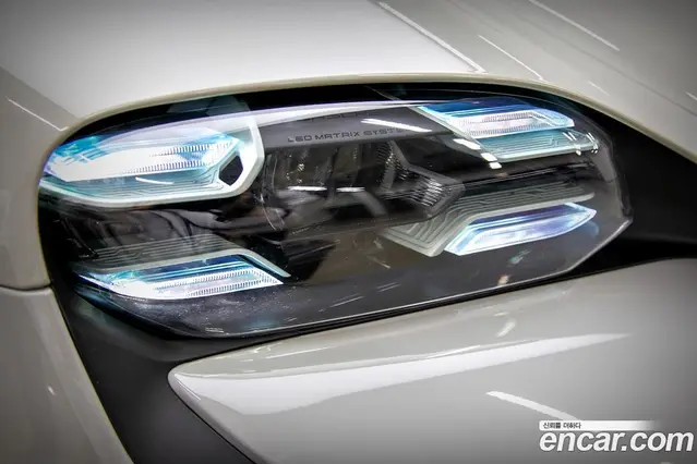 Porsche Taycan 2021 0.1 автомат (гидро), миниатюра 2