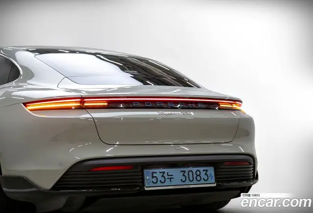 Porsche Taycan 2021 0.1 автомат (гидро), миниатюра 7