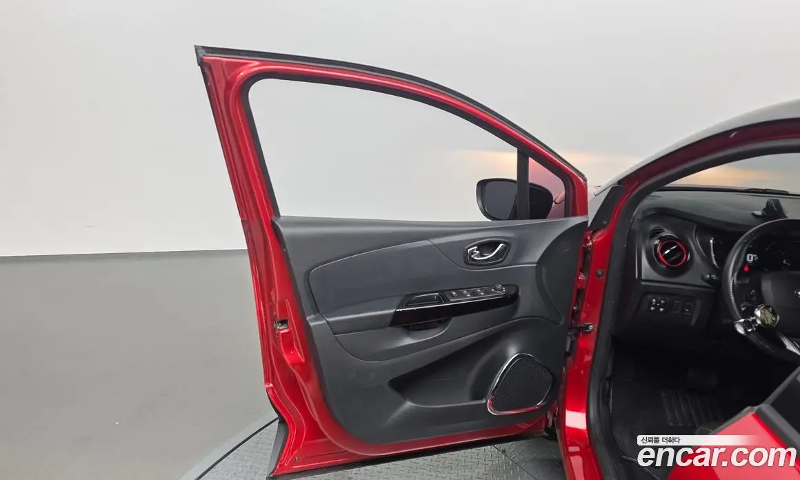 Renault (Samsung) QM3 2015 1.5 автомат (гидро), фото 14