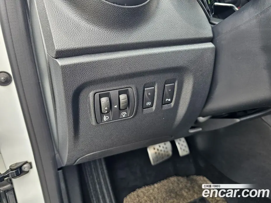Renault (Samsung) QM3 2017 1.5 автомат (гидро), фото 18 Renault (Samsung) QM3 2017 1.5 автомат (гидро), фото 18