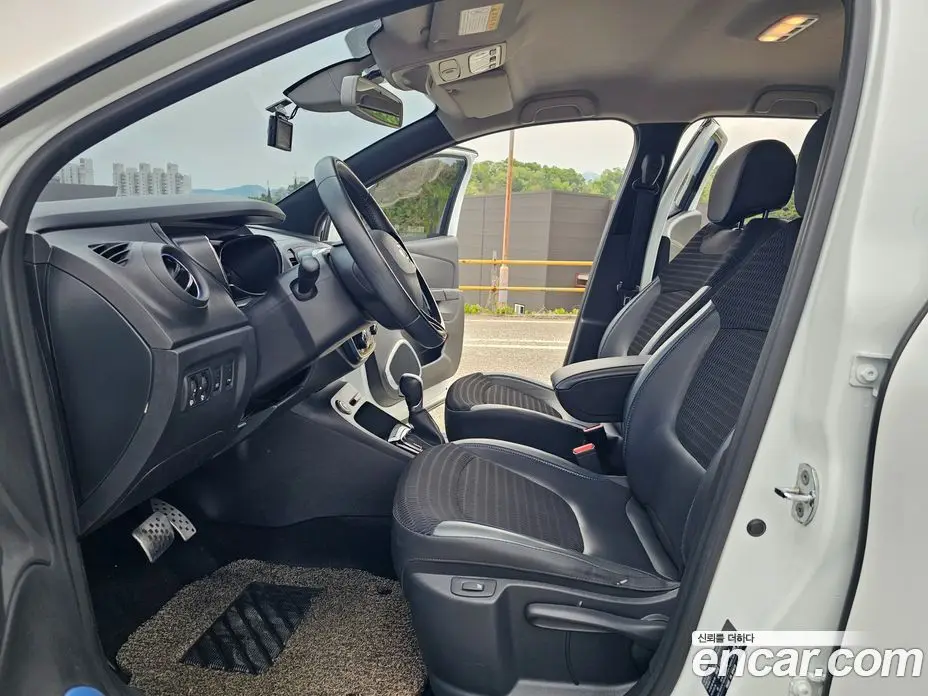 Renault (Samsung) QM3 2017 1.5 автомат (гидро), фото 9 Renault (Samsung) QM3 2017 1.5 автомат (гидро), фото 9