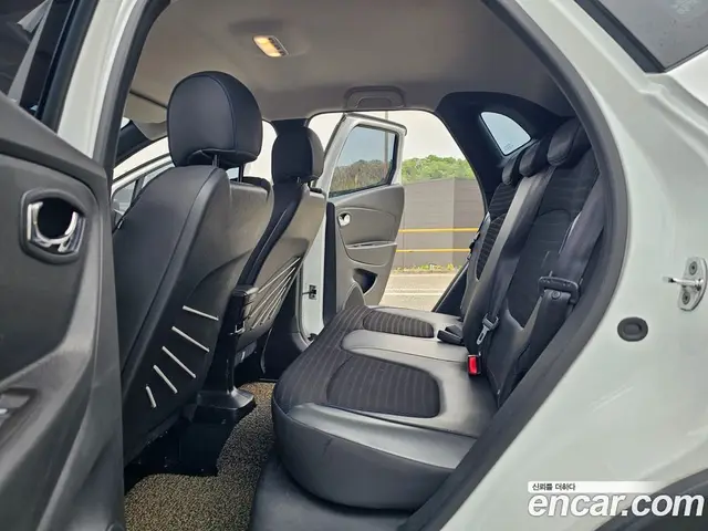 Renault (Samsung) QM3 2017 1.5 автомат (гидро), миниатюра 10 Renault (Samsung) QM3 2017 1.5 автомат (гидро), миниатюра 10
