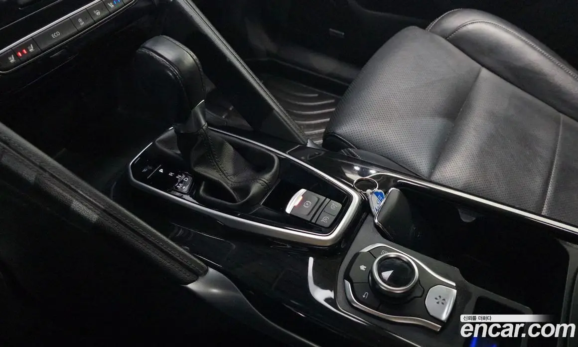 Renault (Samsung) QM6 2017 2.0 автомат (гидро), фото 9 Renault (Samsung) QM6 2017 2.0 автомат (гидро), фото 9
