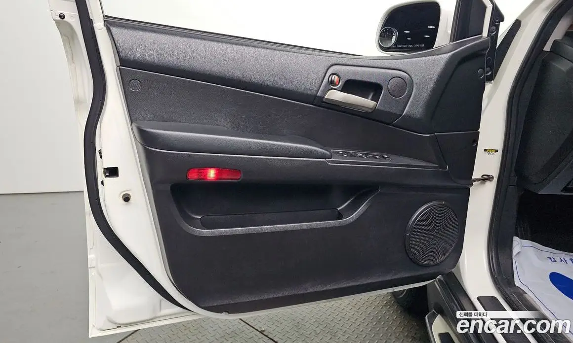 SsangYong Korando 2015 2.0 автомат (гидро), фото 14
