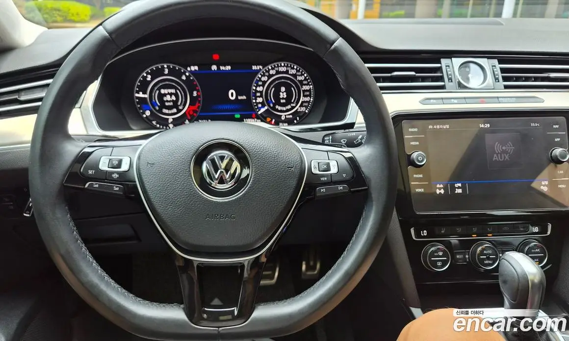 Volkswagen Arteon 2019 2.0 автомат (гидро), фото 13