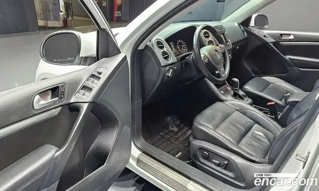 Volkswagen Tiguan 2015 2.0 автомат (гидро), миниатюра 10