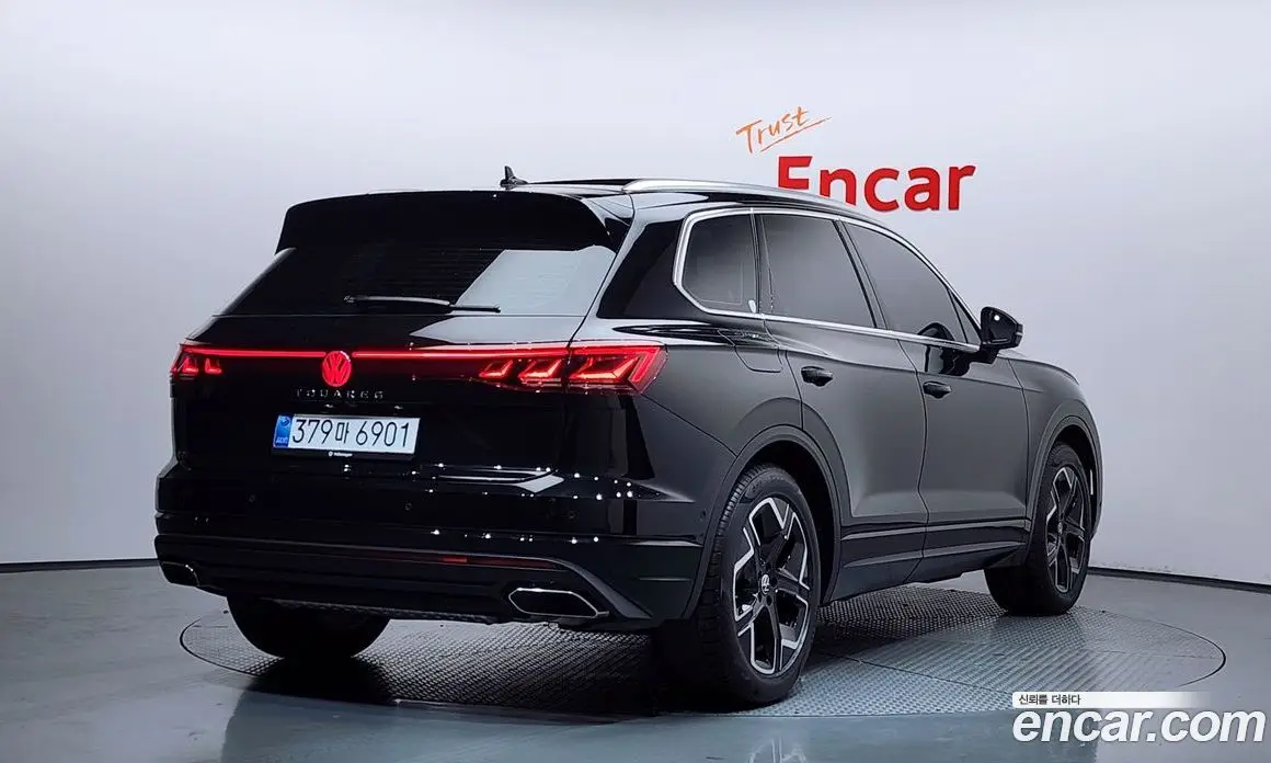 Volkswagen Touareg 2025 3.0 автомат (гидро), фото 2