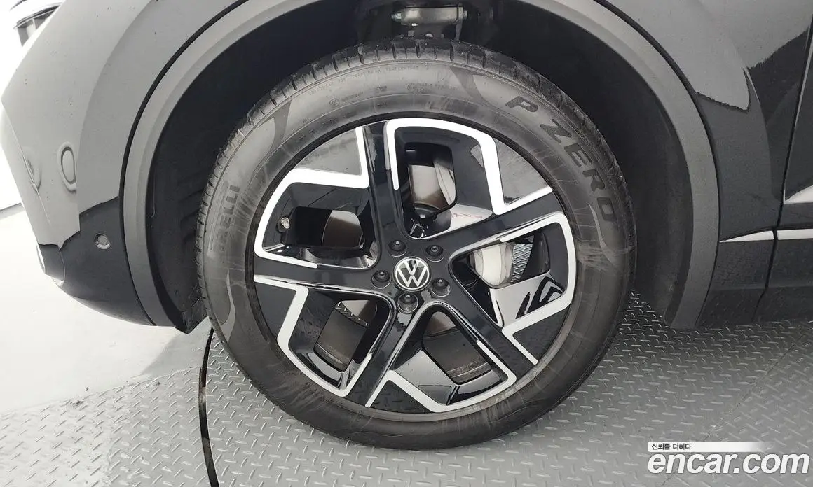 Volkswagen Touareg 2025 3.0 автомат (гидро), фото 5