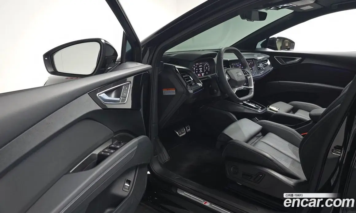 Audi Q4 e-tron 2025 0.2 автомат (гидро), фото 12