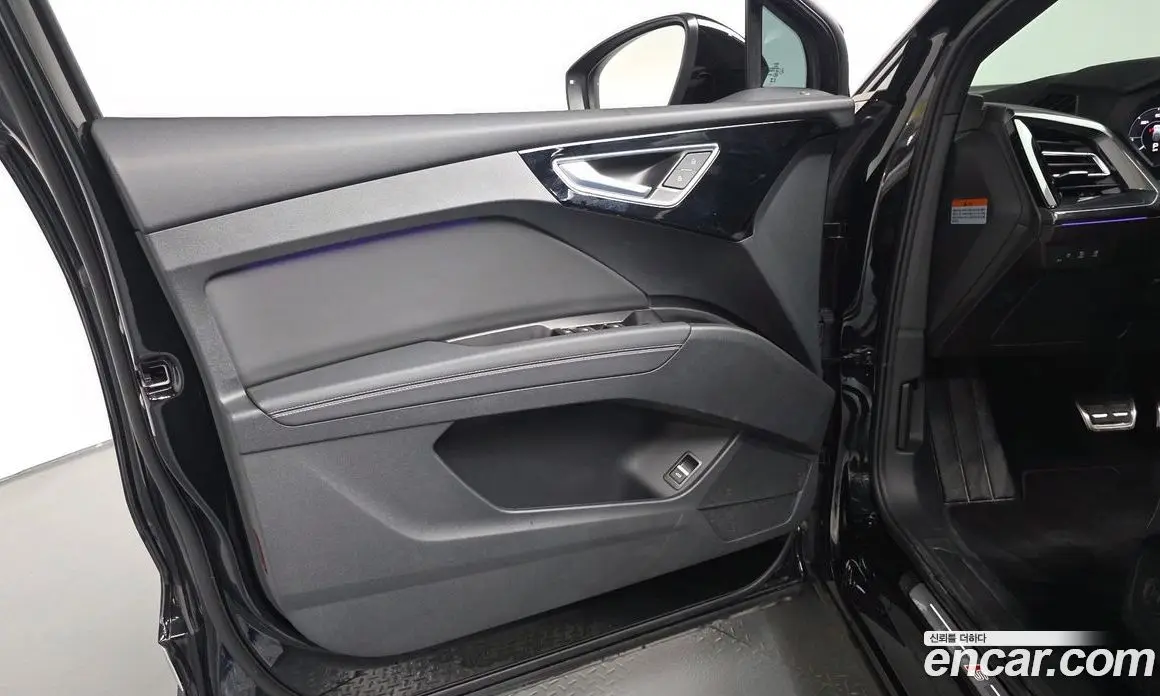 Audi Q4 e-tron 2025 0.2 автомат (гидро), фото 13