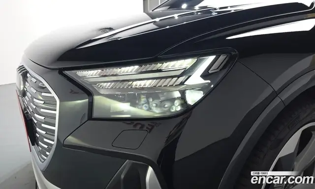 Audi Q4 e-tron 2025 0.2 автомат (гидро), миниатюра 7