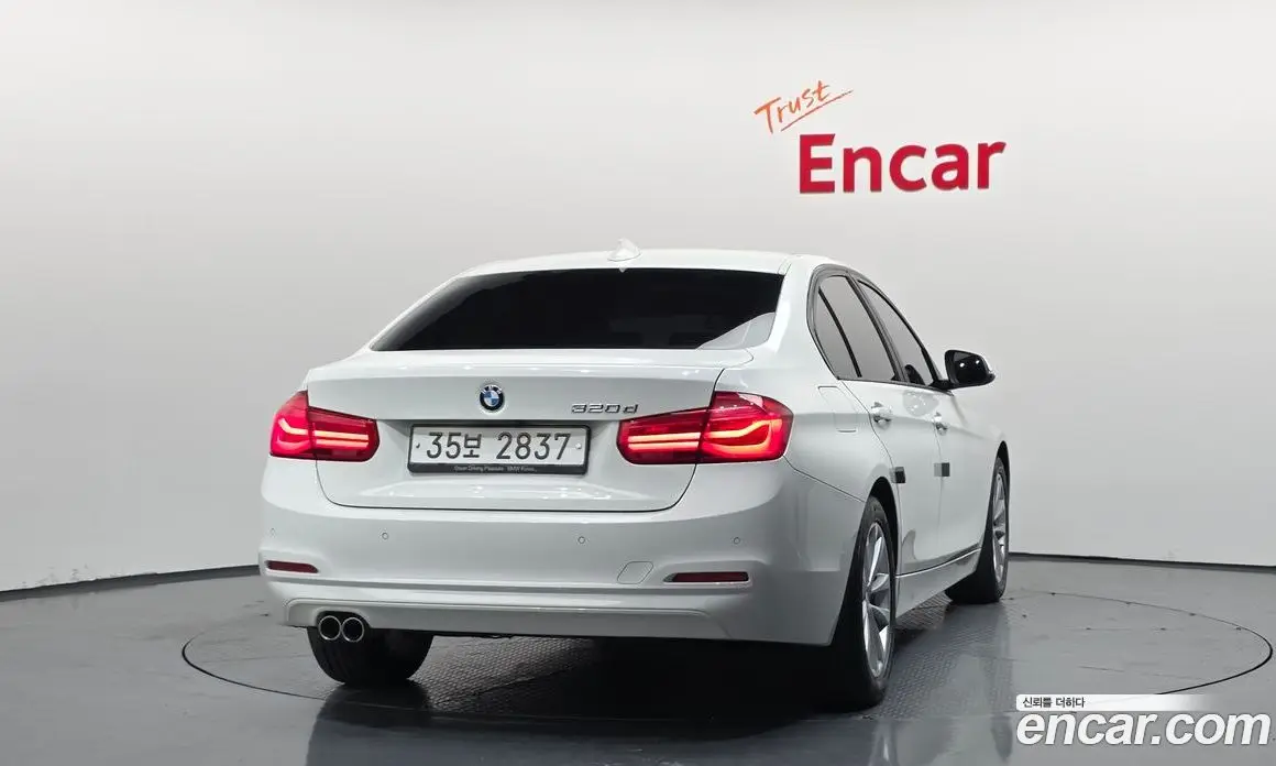 BMW 3 серия 2018 2.0 автомат (гидро), фото 4