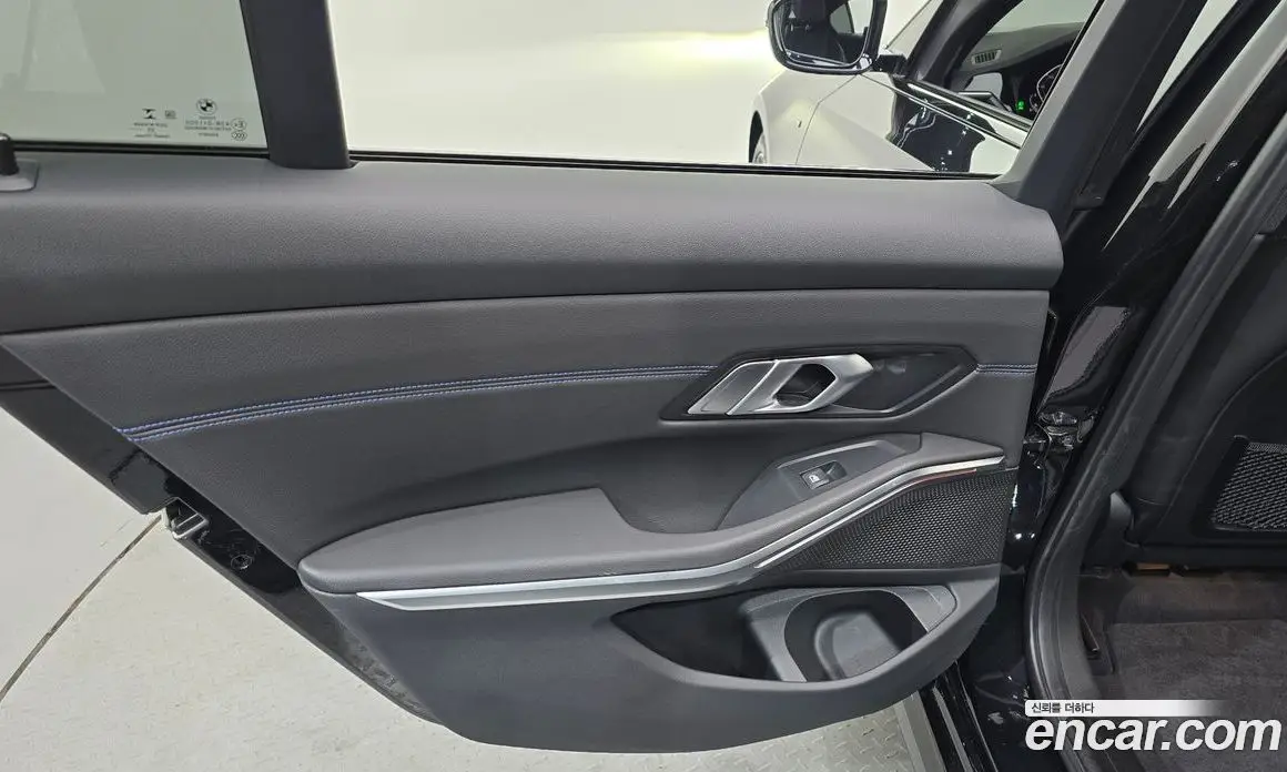 BMW 3 серия 2021 2.0 автомат (гидро), фото 15