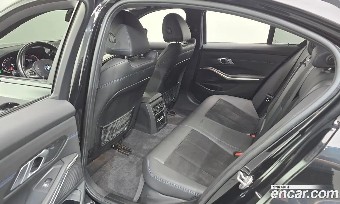 BMW 3 серия 2021 2.0 автомат (гидро), фото 17