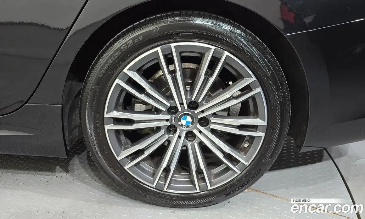 BMW 3 серия 2021 2.0 автомат (гидро), фото 7