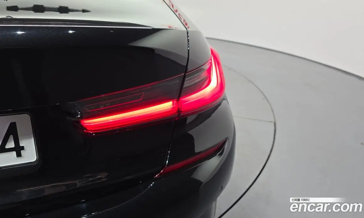 BMW 3 серия 2021 2.0 автомат (гидро), фото 9