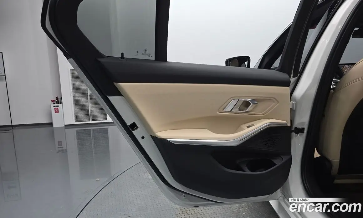 BMW 3 серия 2023 2.0 автомат (гидро), фото 14