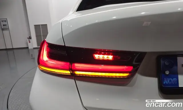 BMW 3 серия 2023 2.0 автомат (гидро), миниатюра 8