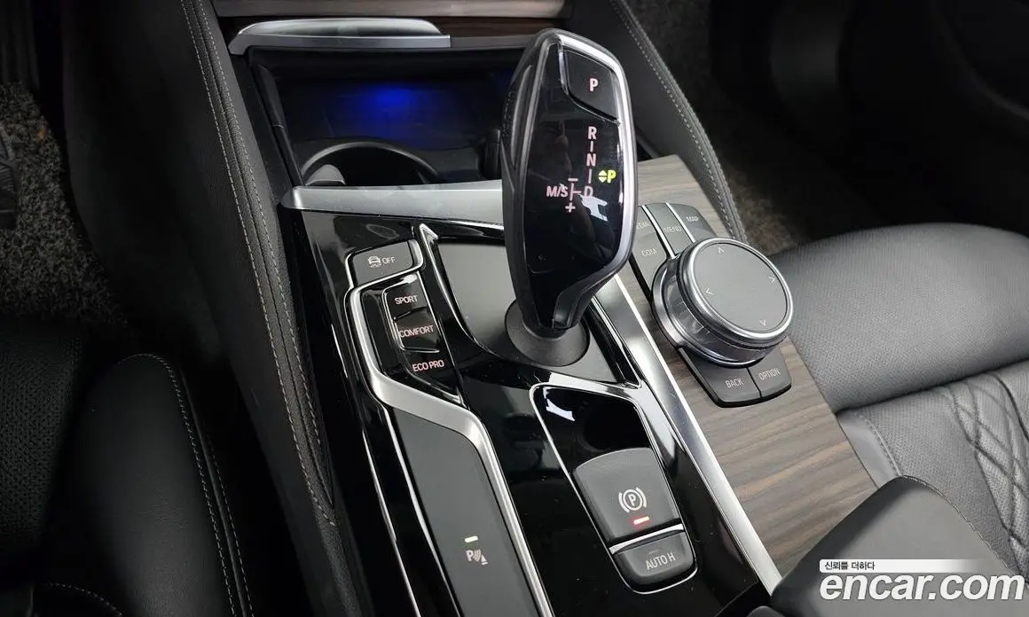 BMW 5 серия 2018 2.0 автомат (гидро), фото 12