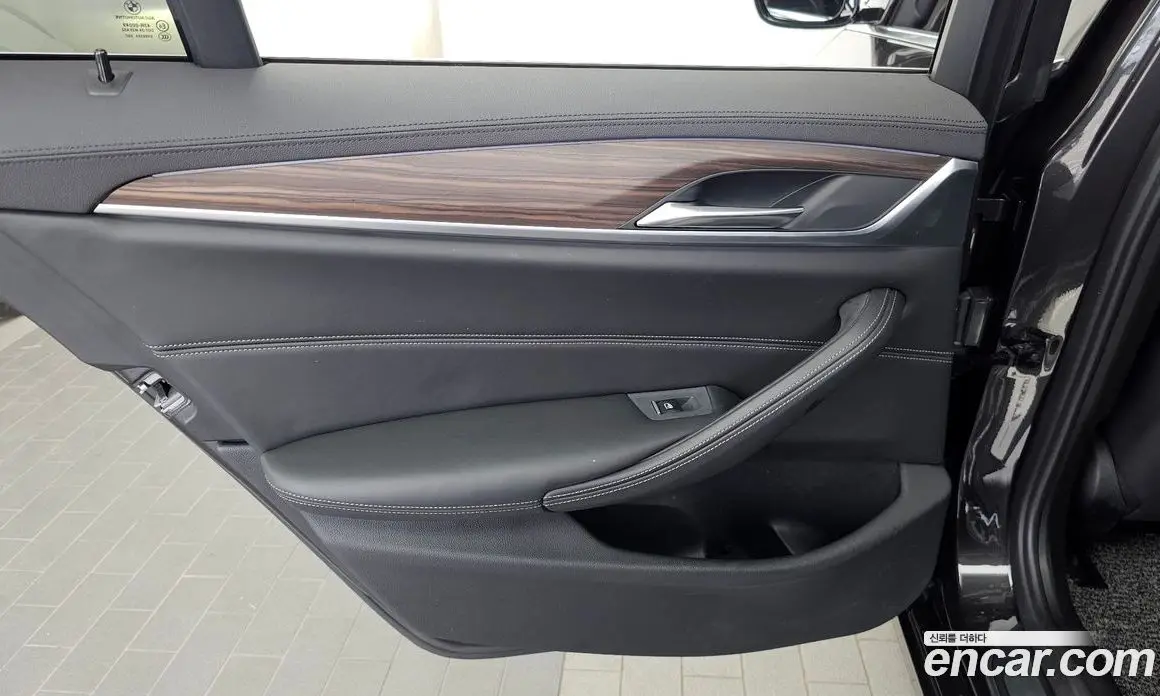 BMW 5 серия 2018 2.0 автомат (гидро), фото 15