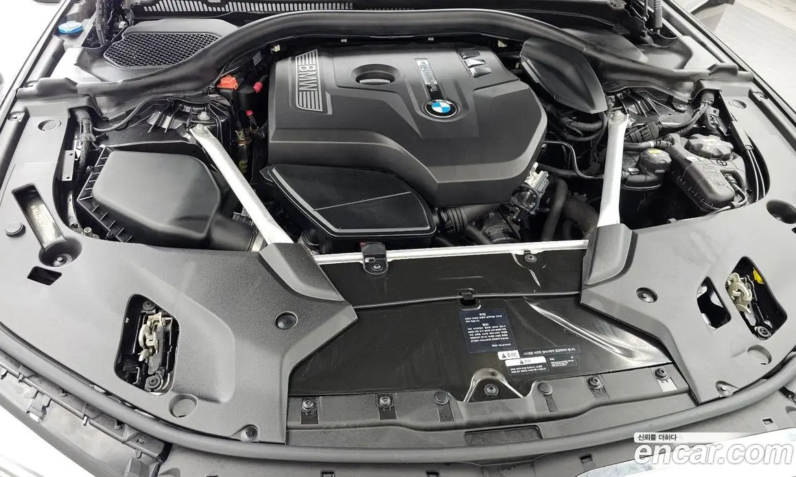 BMW 5 серия 2018 2.0 автомат (гидро), фото 6
