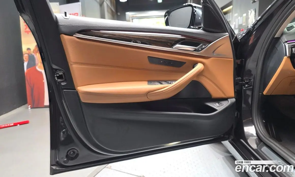BMW 5 серия 2023 2.0 автомат (гидро), фото 14