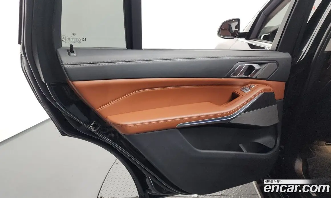 BMW X7 2022 3.0 автомат (гидро), фото 15