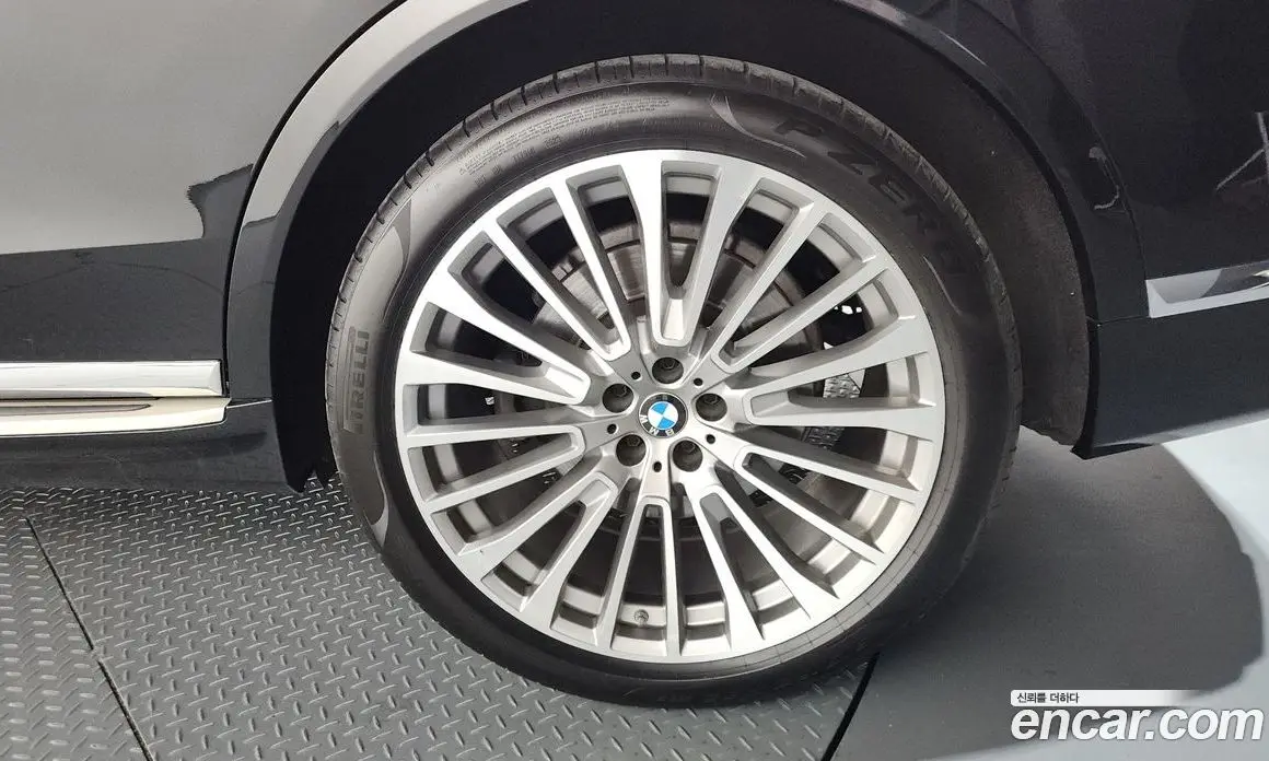 BMW X7 2022 3.0 автомат (гидро), фото 7