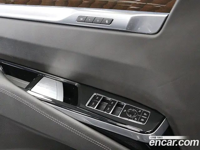 Cadillac Escalade 2025 6.2 автомат (гидро), миниатюра 9 Cadillac Escalade 2025 6.2 автомат (гидро), миниатюра 9