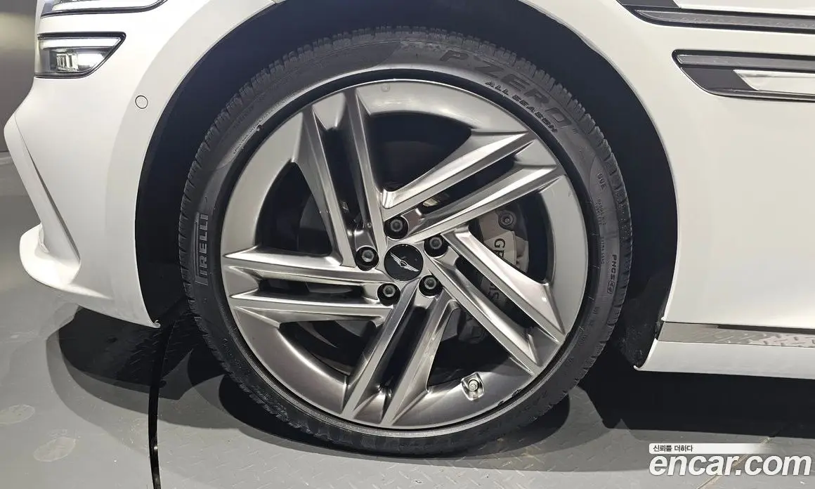 Genesis G80 2024 2.5 автомат (гидро), фото 4