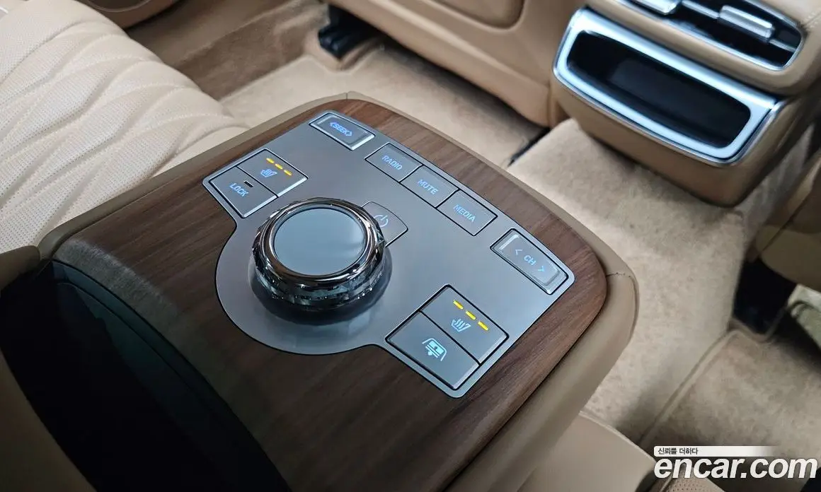 Genesis G80 2024 2.5 автомат (гидро), фото 32