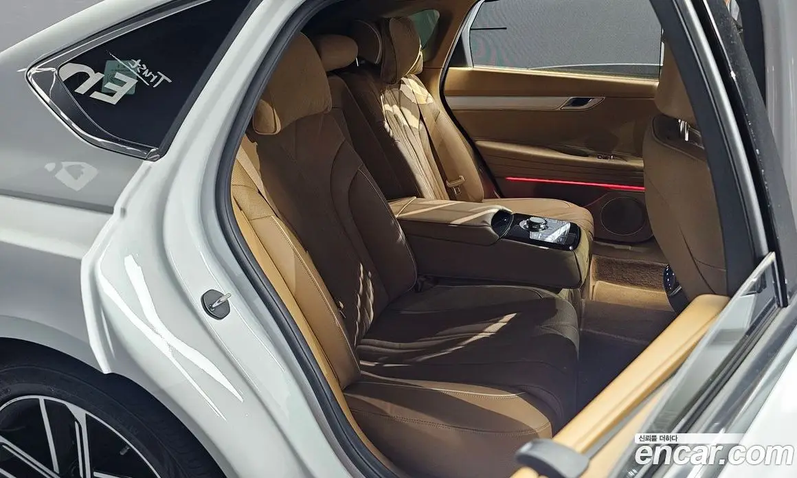 Genesis G80 2024 2.5 автомат (гидро), фото 17