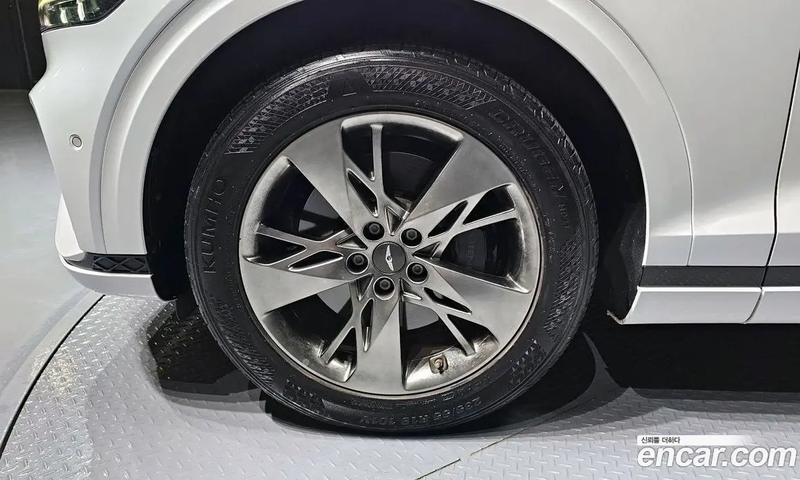 Genesis GV70 2021 2.5 автомат (гидро), фото 25