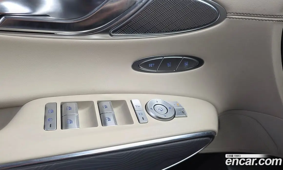 Genesis GV70 2023 2.5 автомат (гидро), фото 31